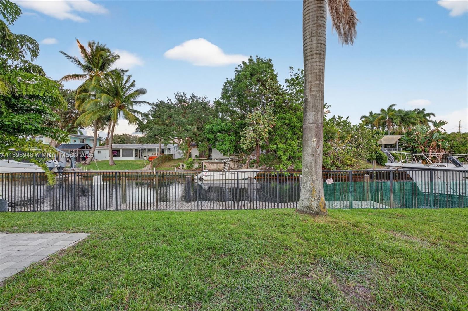 Lauderdale Isles - Residential