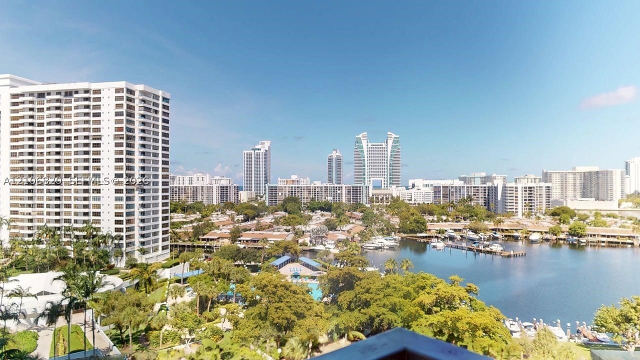 500 Three Islands Blvd 822