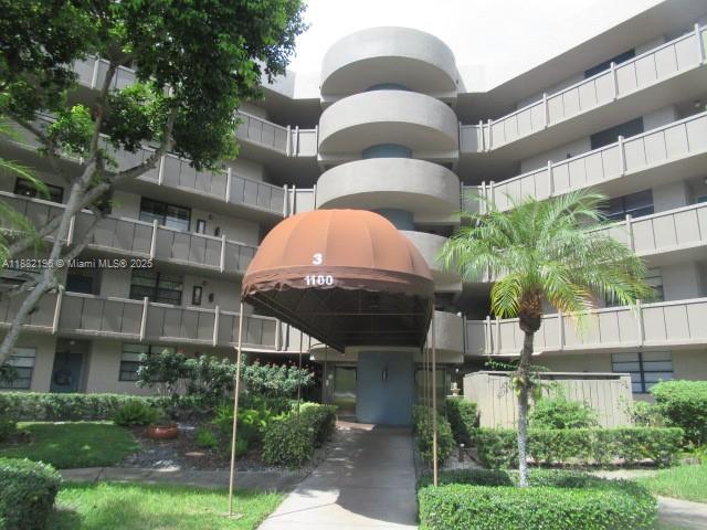 COLONY POINT 3 CONDO - Residential