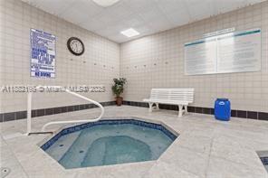 COLONY POINT 3 CONDO - Residential