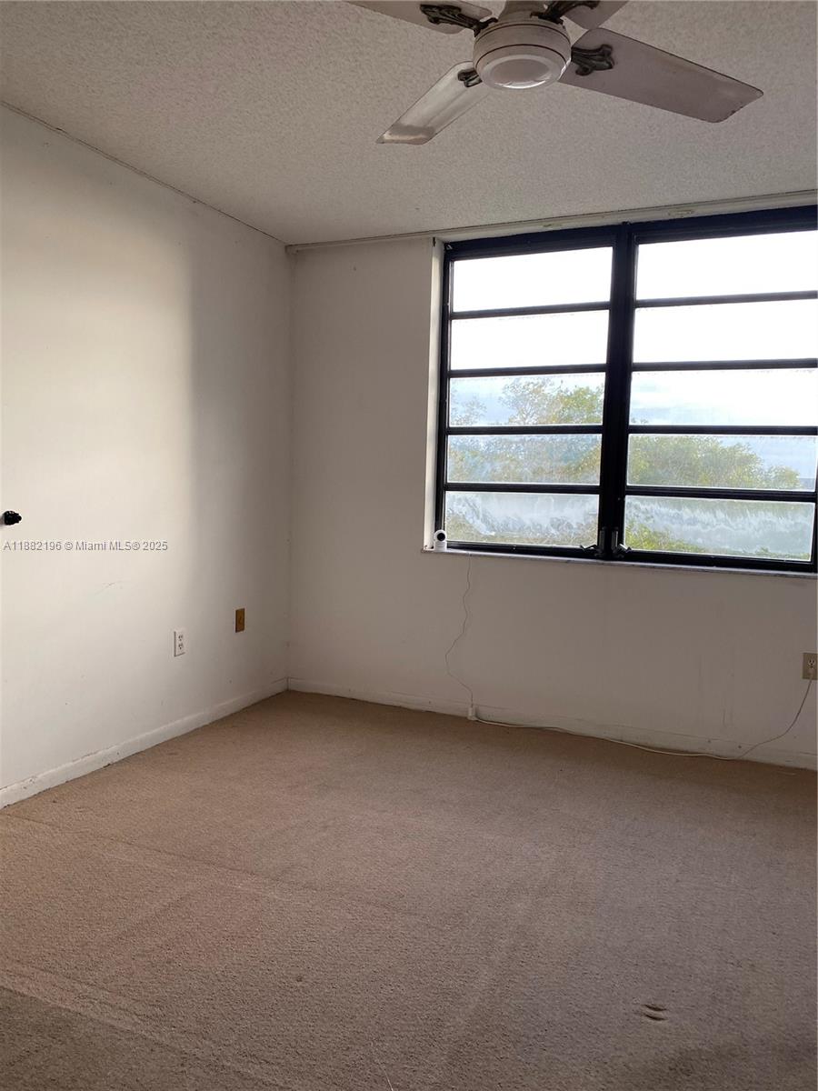 COLONY POINT 3 CONDO - Residential