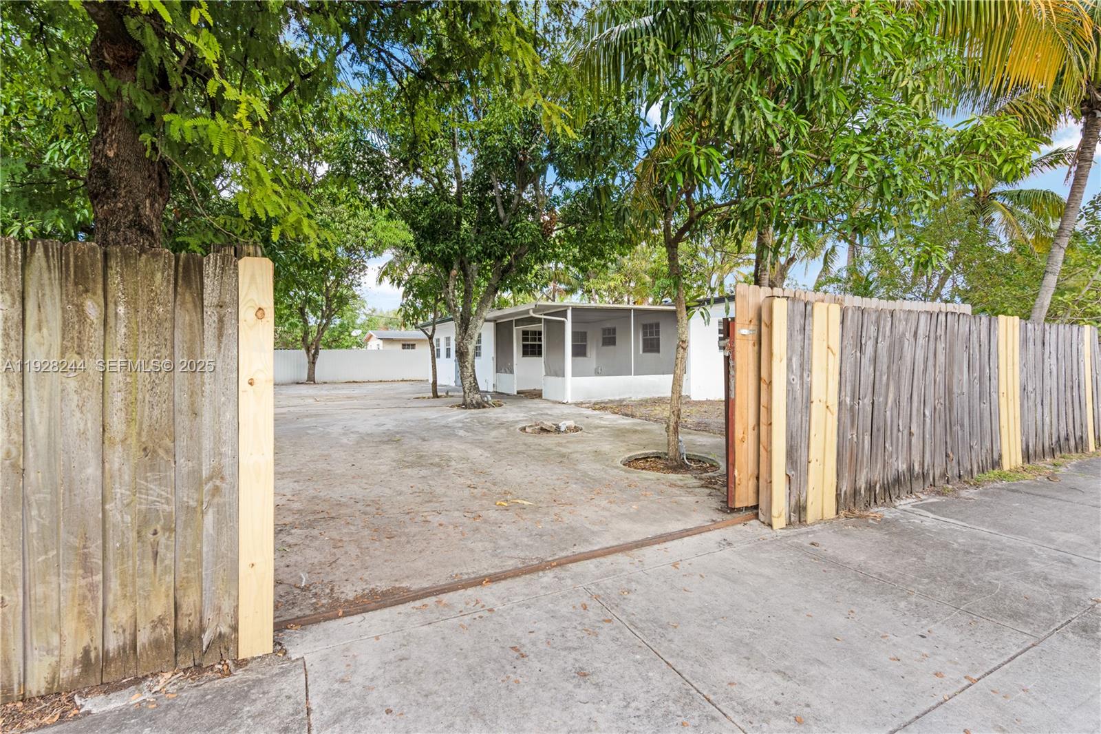 MYRTLE GROVE 2ND ADDN - Residential