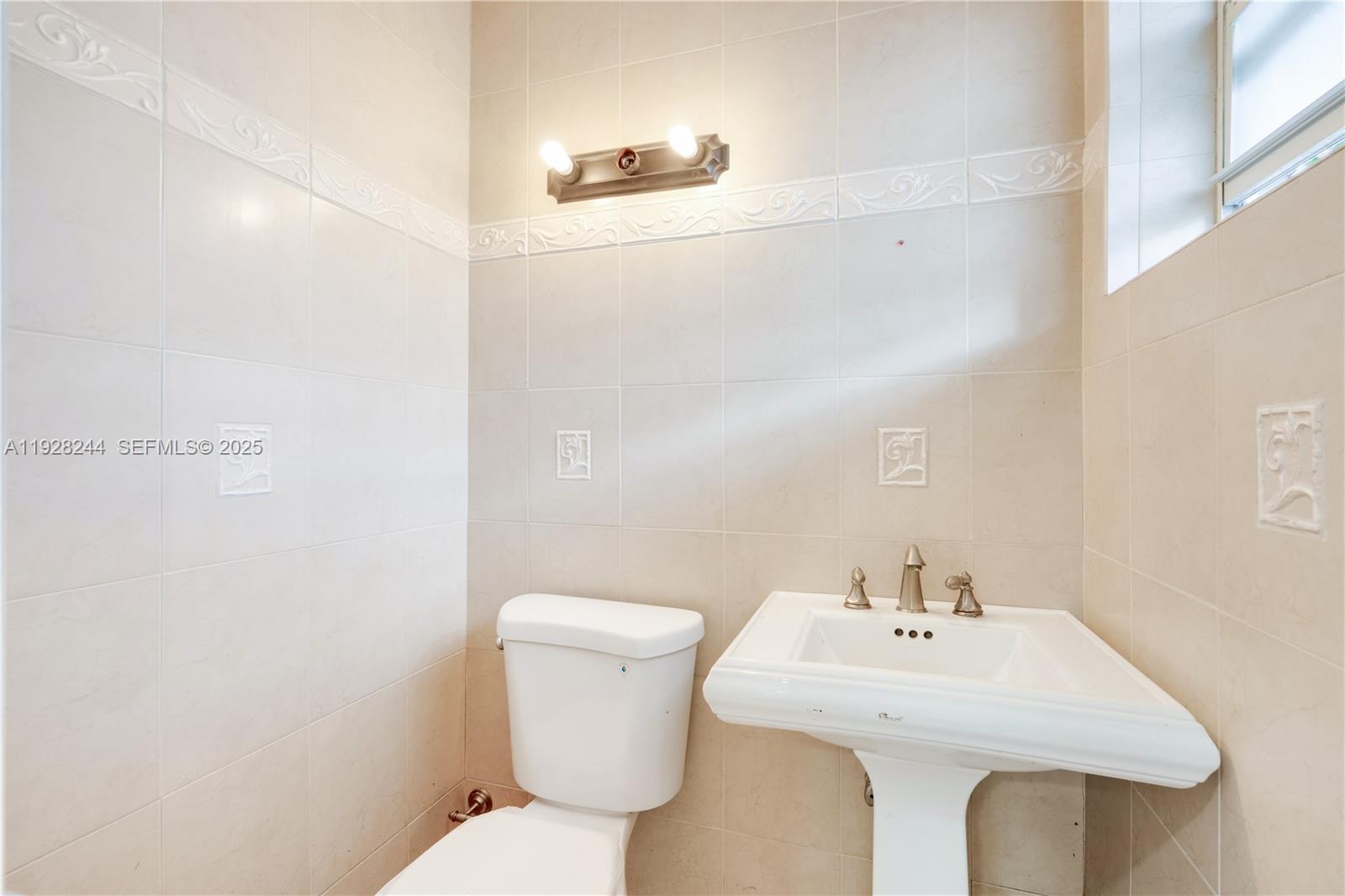 MYRTLE GROVE 2ND ADDN - Residential