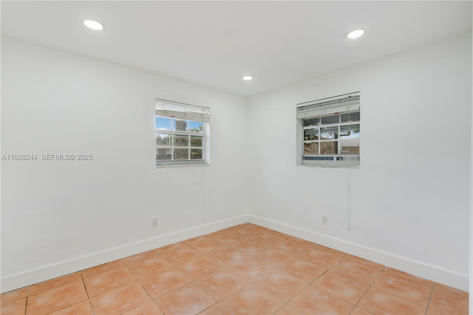 MYRTLE GROVE 2ND ADDN - Residential