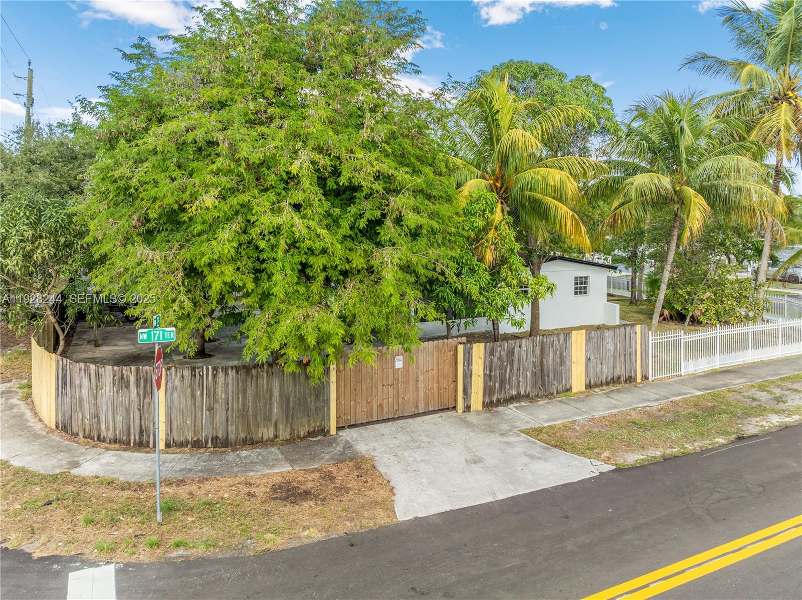 MYRTLE GROVE 2ND ADDN - Residential