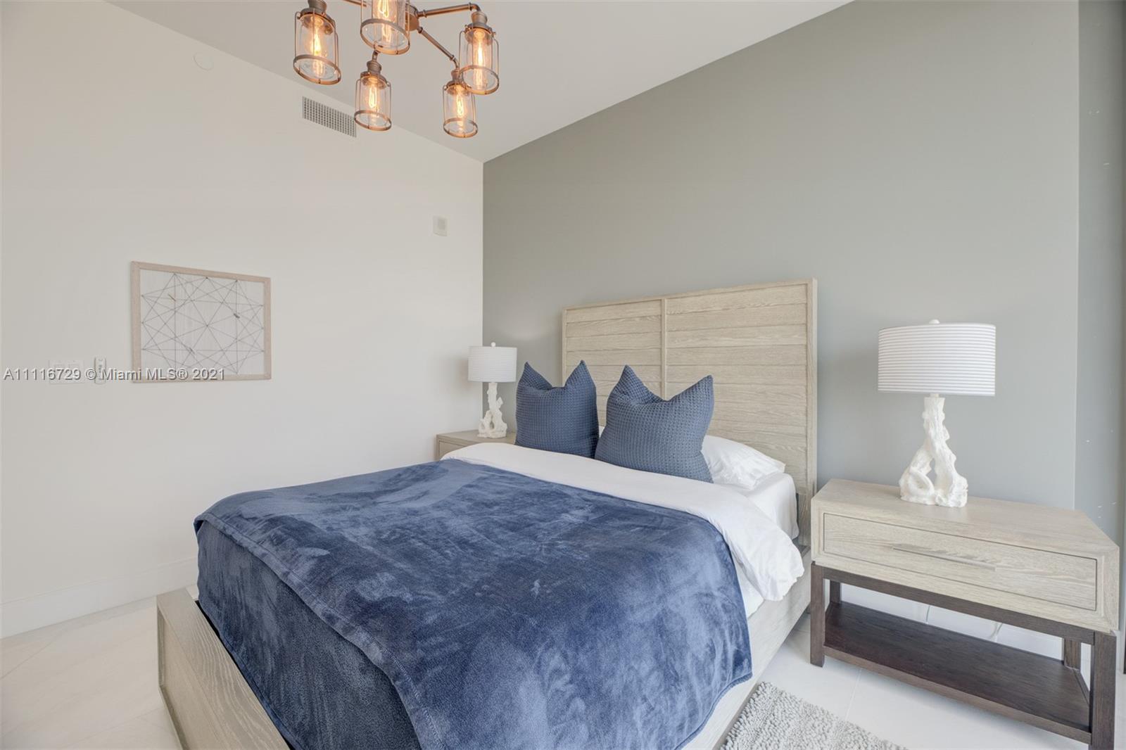 JADE SIGNATURE CONDO - Residential