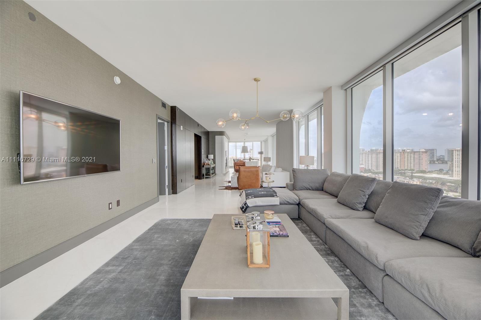 JADE SIGNATURE CONDO - Residential