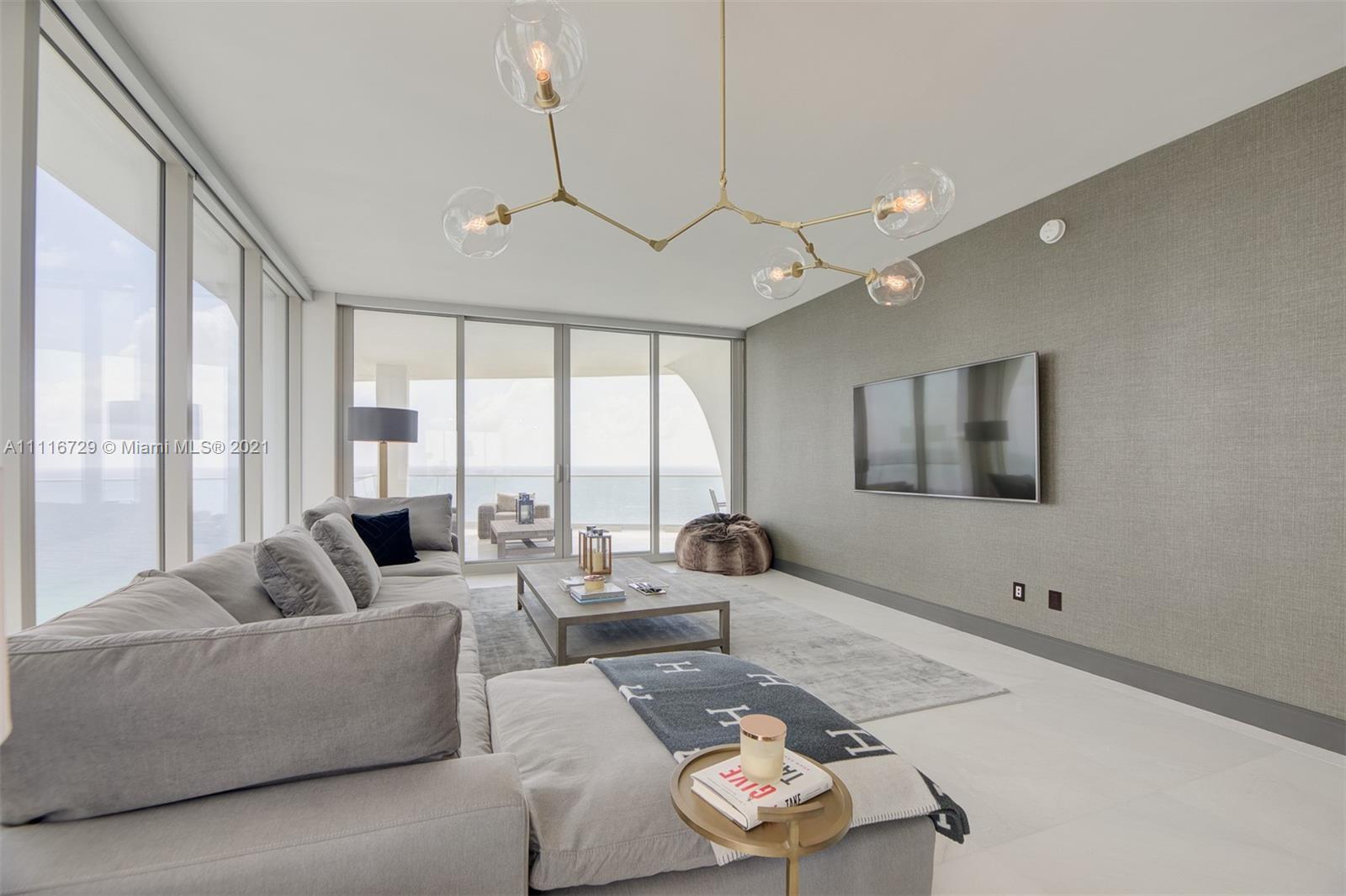 JADE SIGNATURE CONDO - Residential