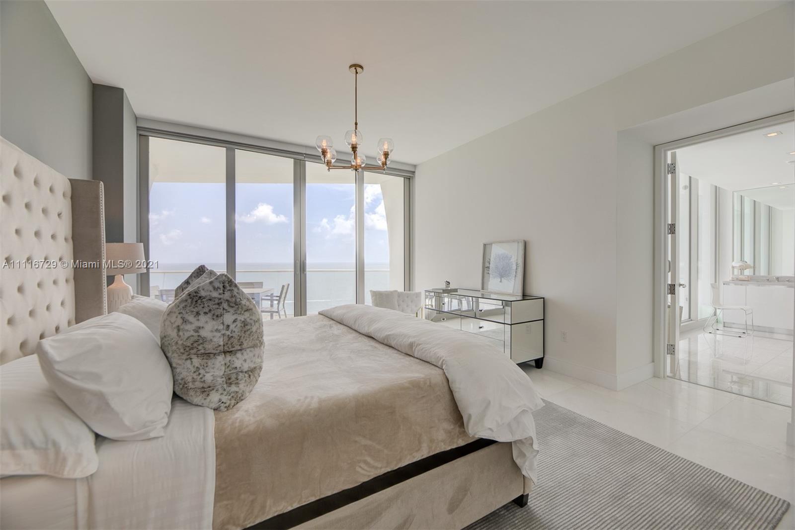 JADE SIGNATURE CONDO - Residential