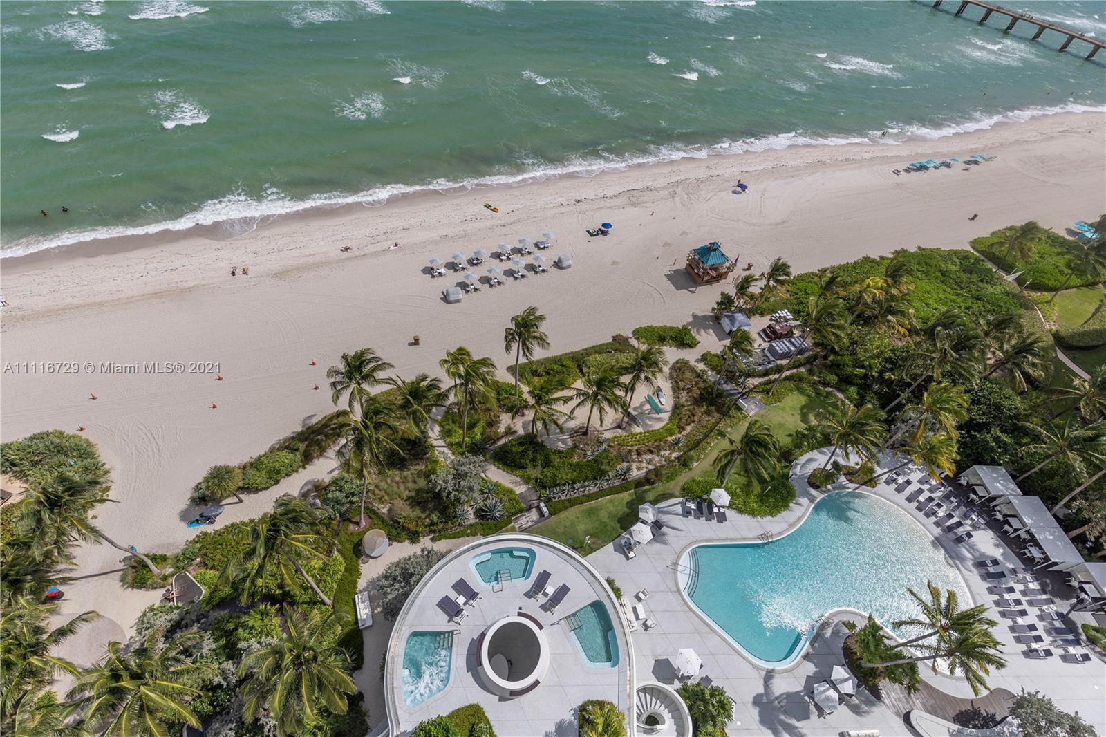 JADE SIGNATURE CONDO - Residential