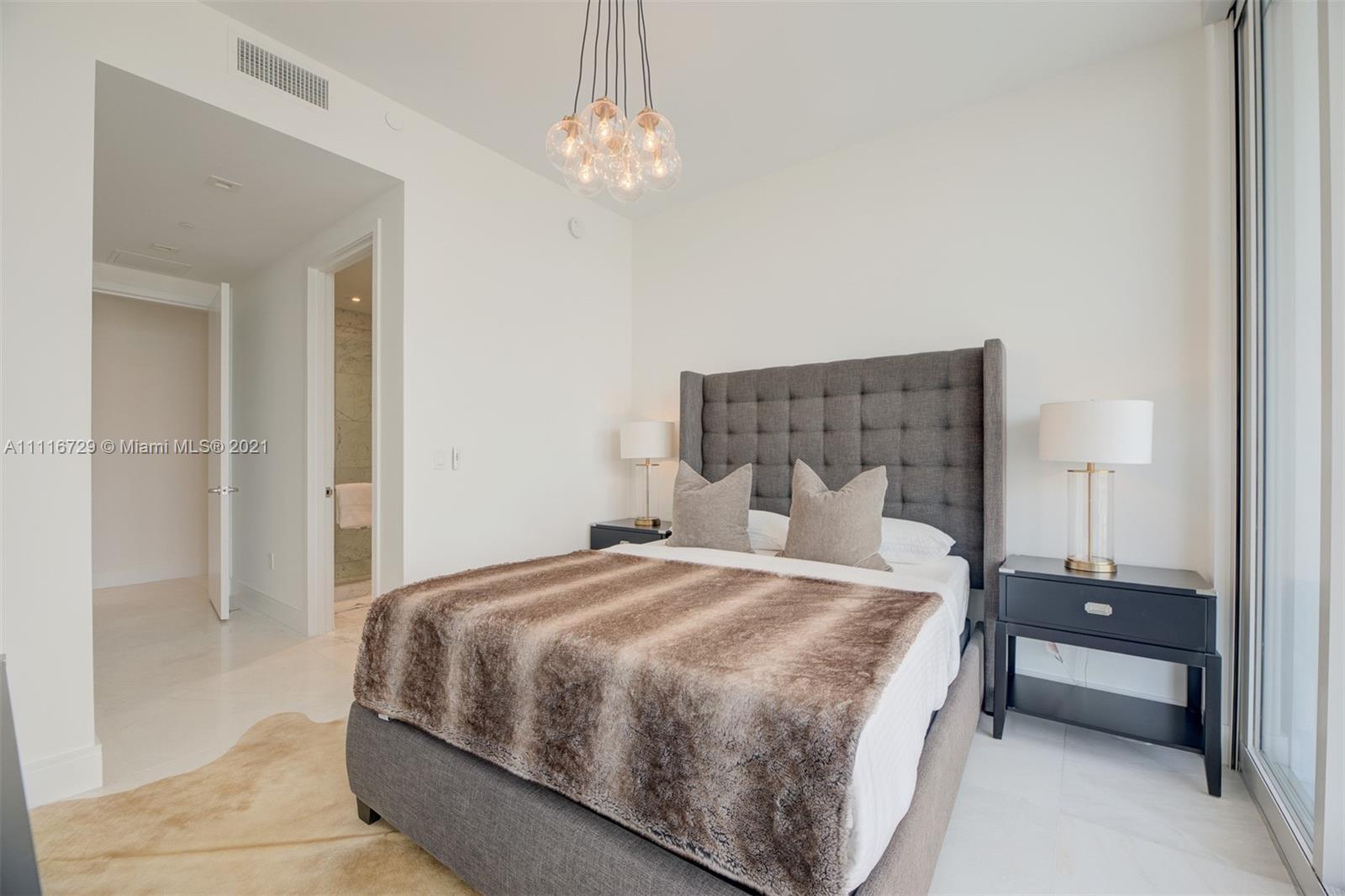 JADE SIGNATURE CONDO - Residential