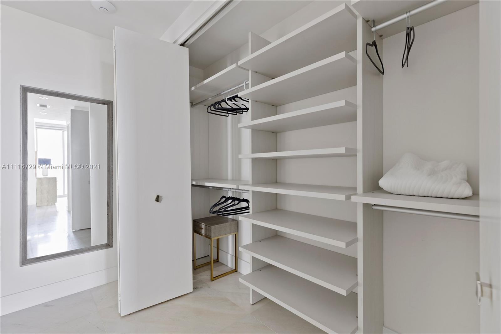 JADE SIGNATURE CONDO - Residential