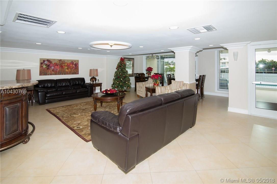 RIVERSIDE TOWERS INC COND - Residential Lease