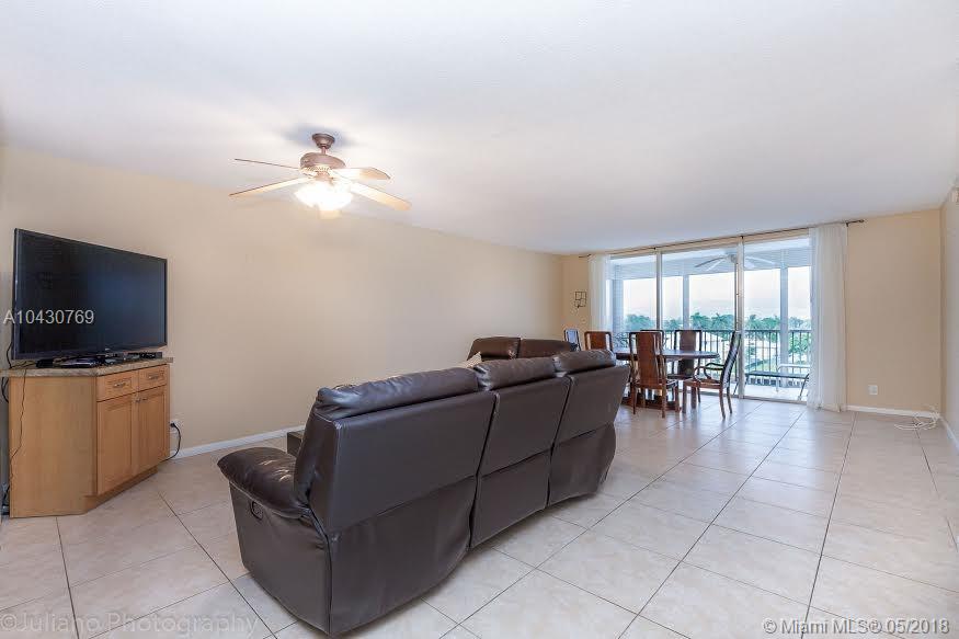 RIVERSIDE TOWERS INC COND - Residential Lease