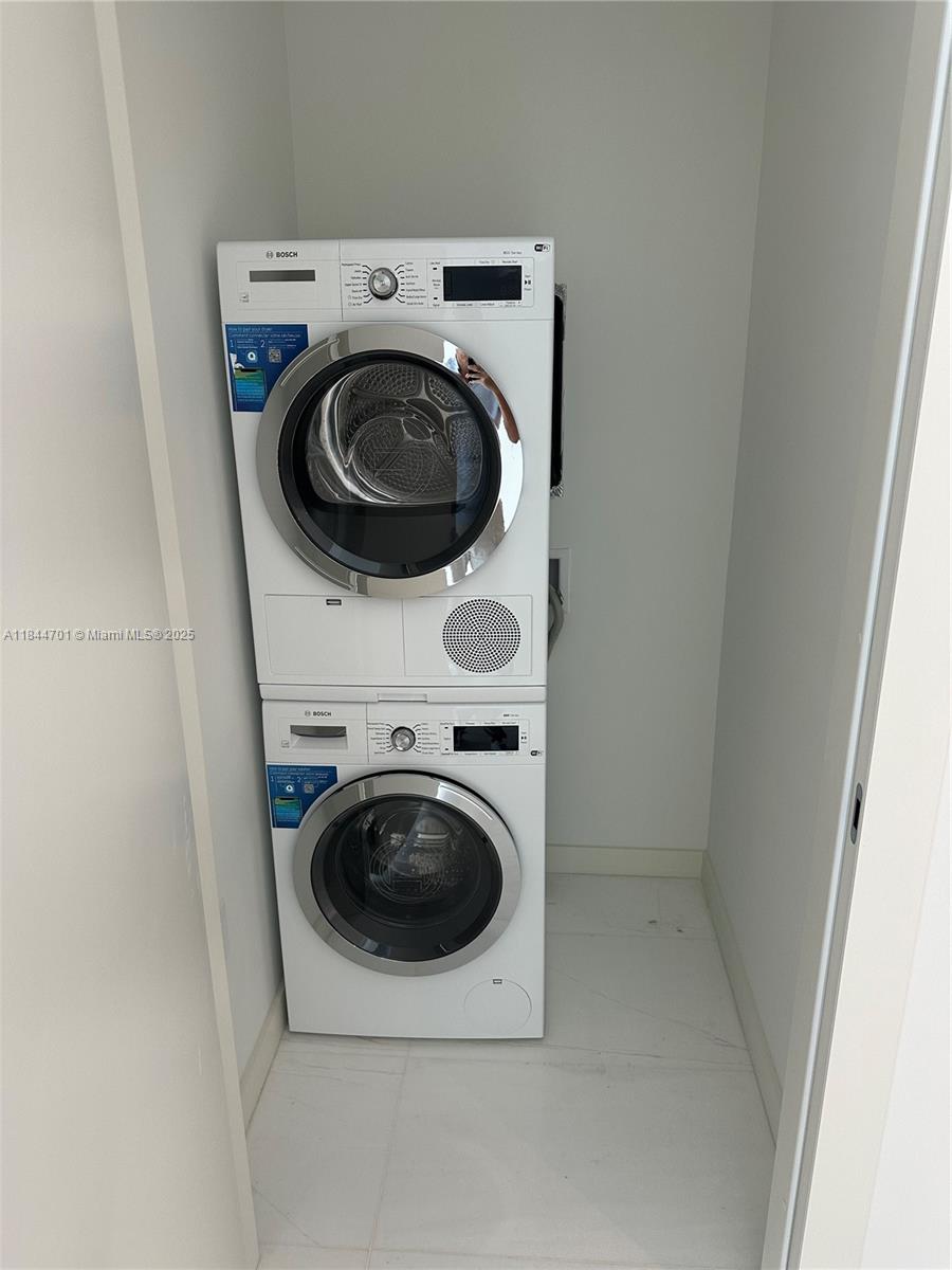 Aston Martin Residences - Residential