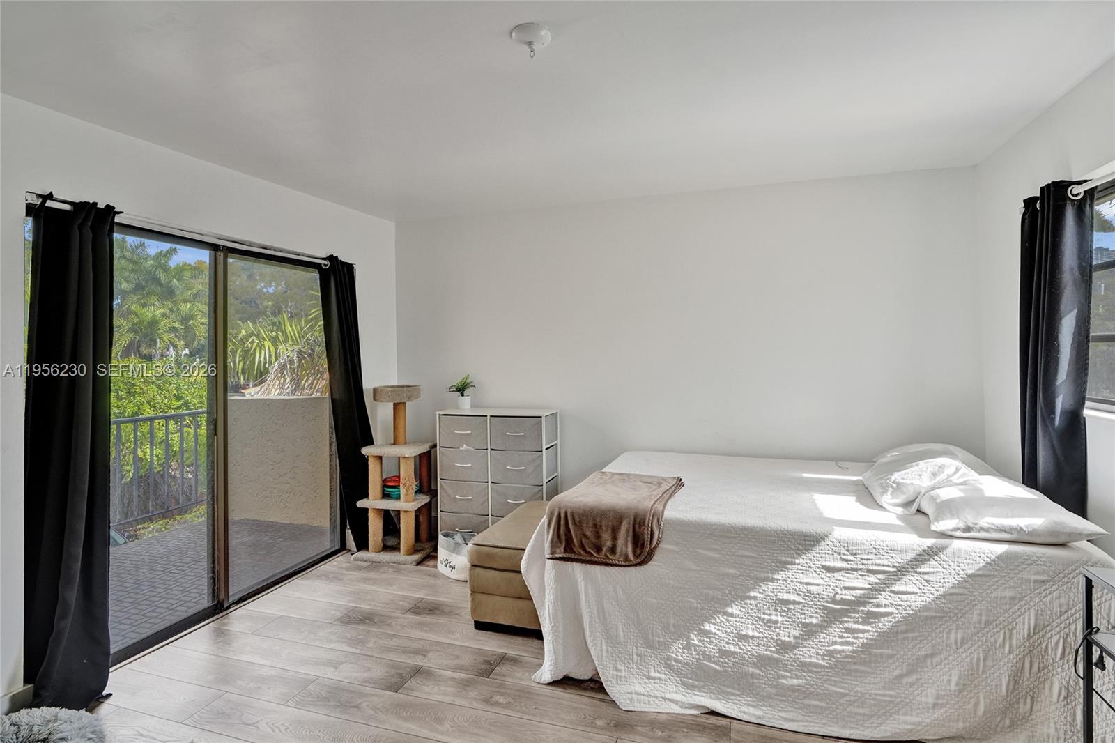 BRICKELL HAMMOCK UNIT NO - Residential