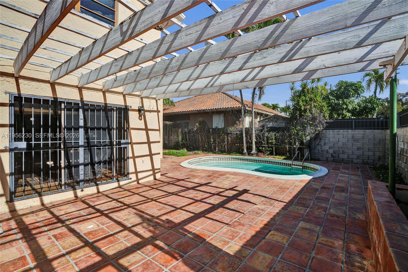 BRICKELL HAMMOCK UNIT NO - Residential