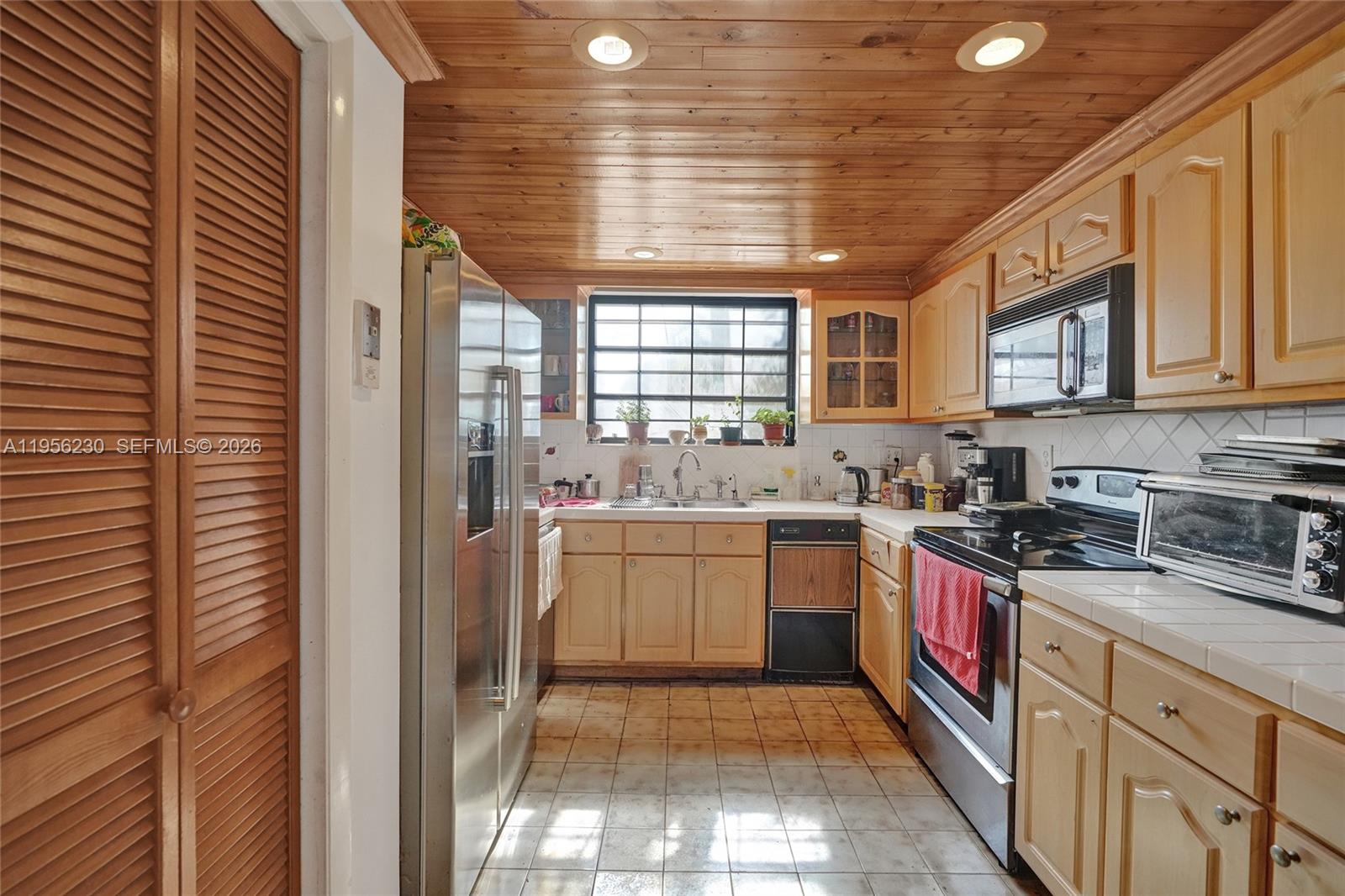 BRICKELL HAMMOCK UNIT NO - Residential