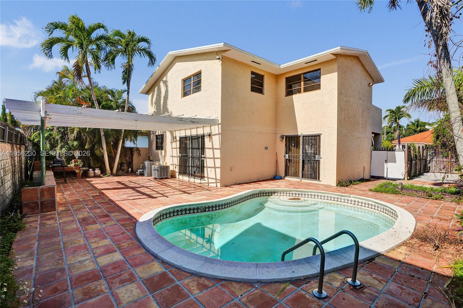 BRICKELL HAMMOCK UNIT NO - Residential