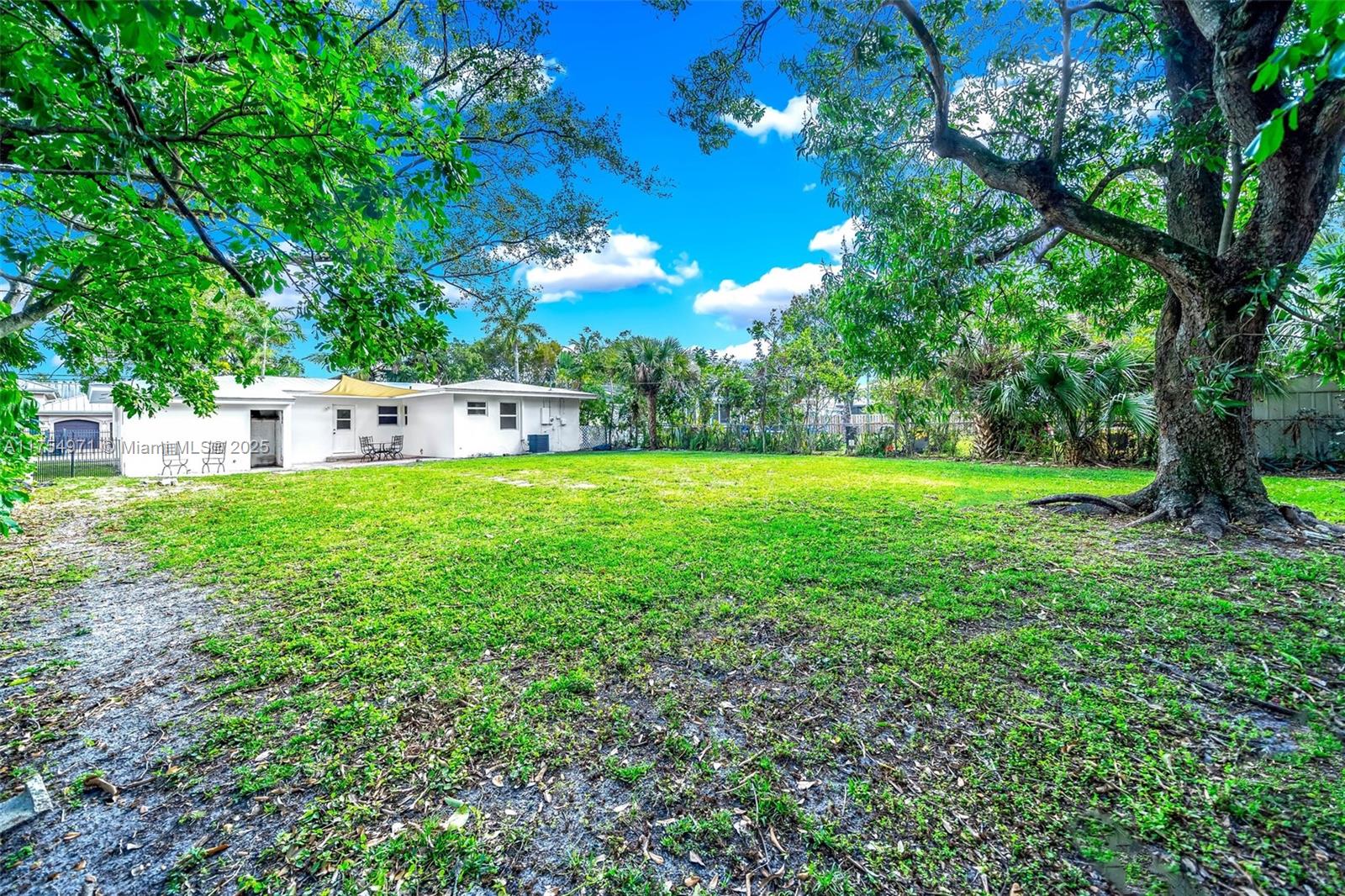 ROBERTSON PARK - Residential
