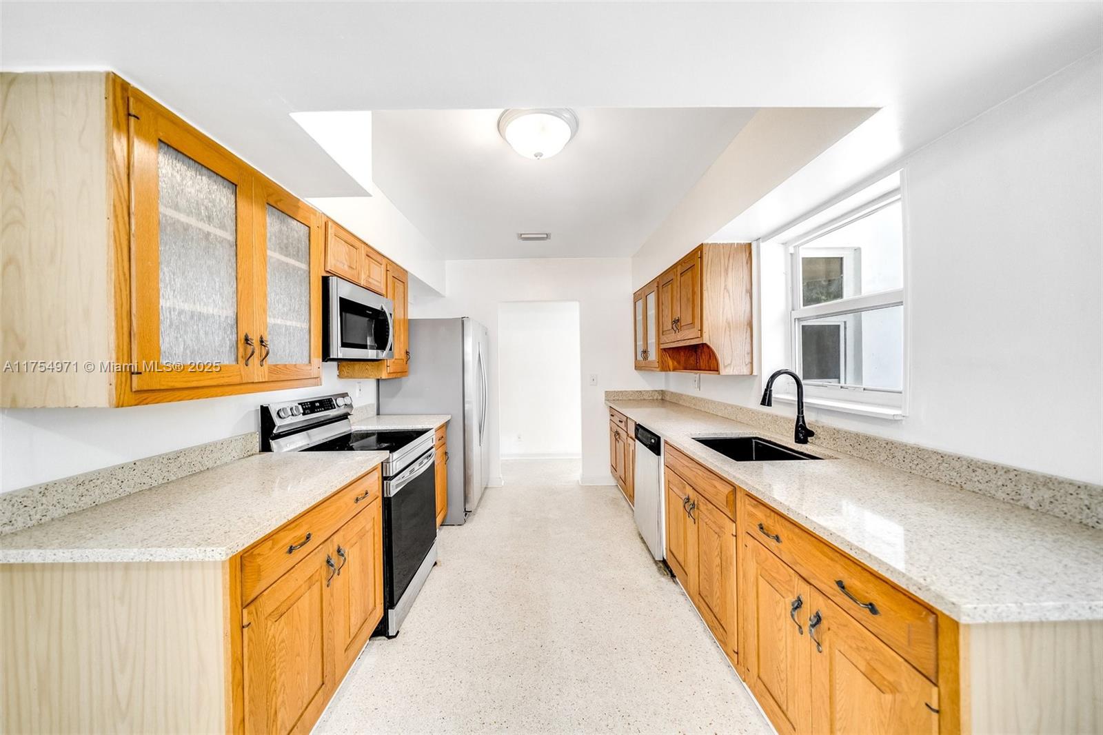 ROBERTSON PARK - Residential