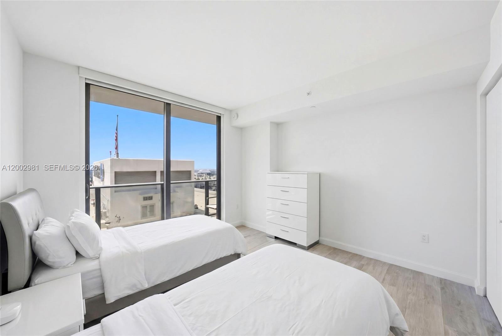 BRICKELL HEIGHTS WEST CON - Residential