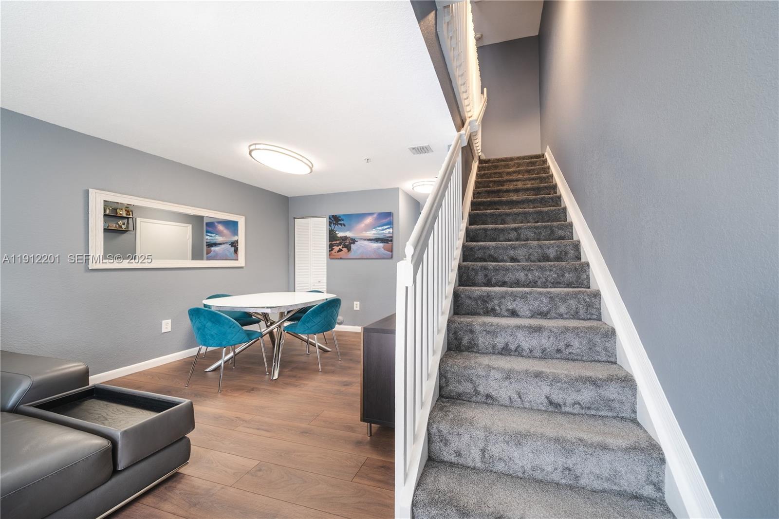 AQUA VISTA TOWNHOMES COND - Residential