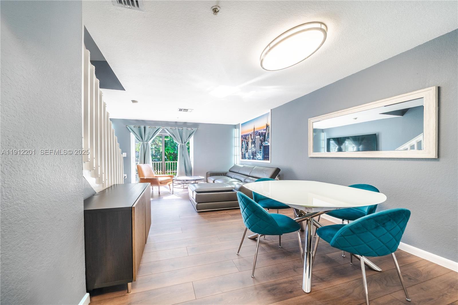 AQUA VISTA TOWNHOMES COND - Residential