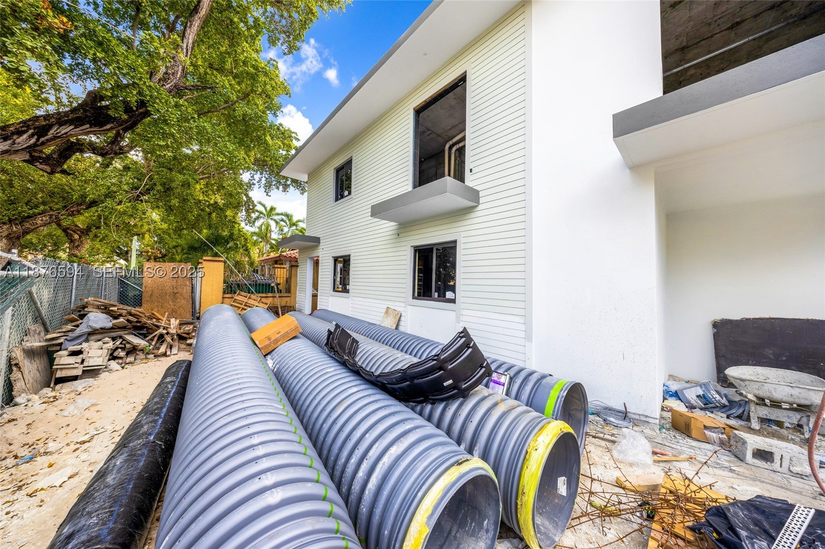 View photos, virtual tours, details... 1254 SW 2nd St