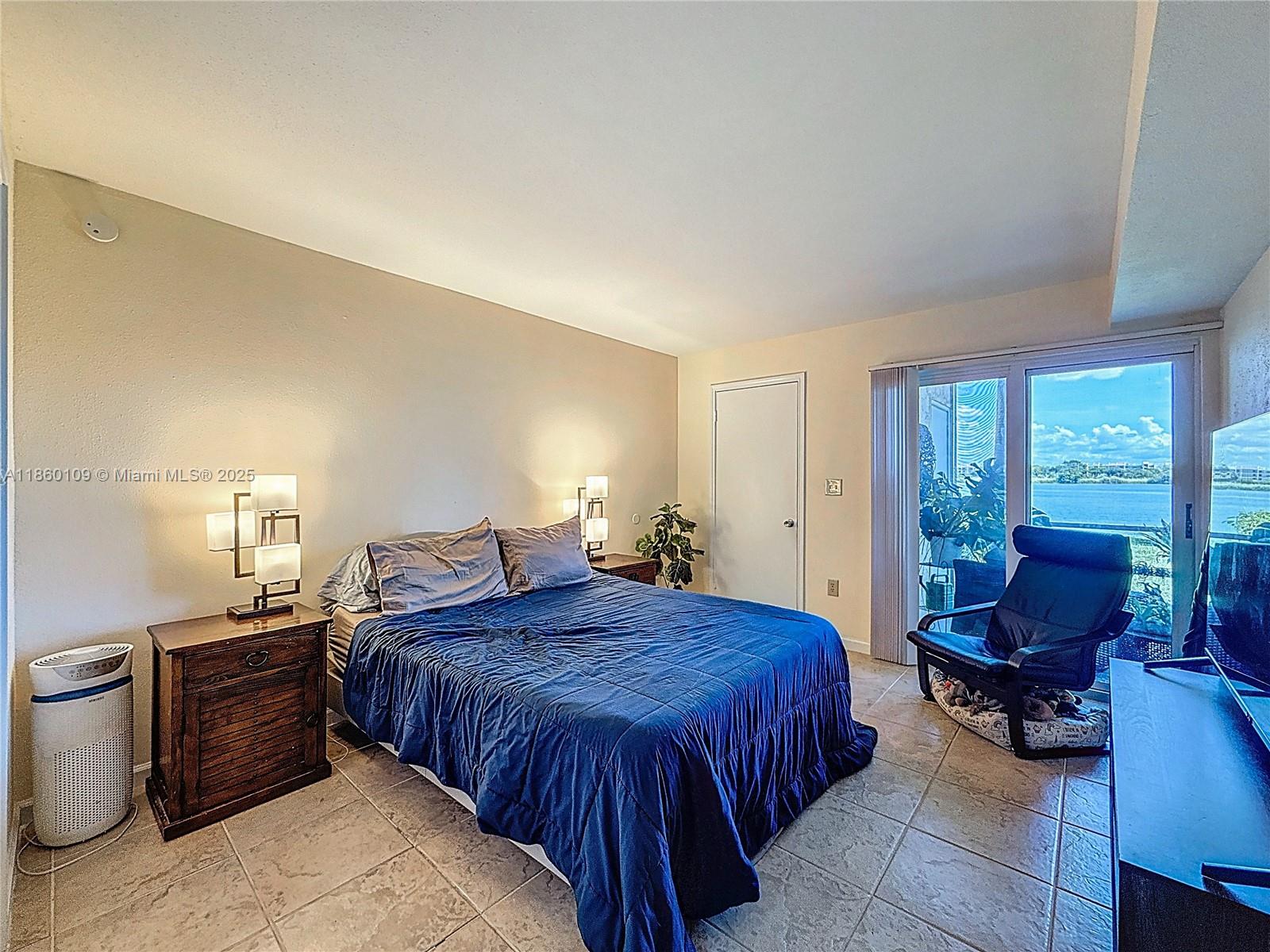 SAILBOAT POINTE CONDO - Residential