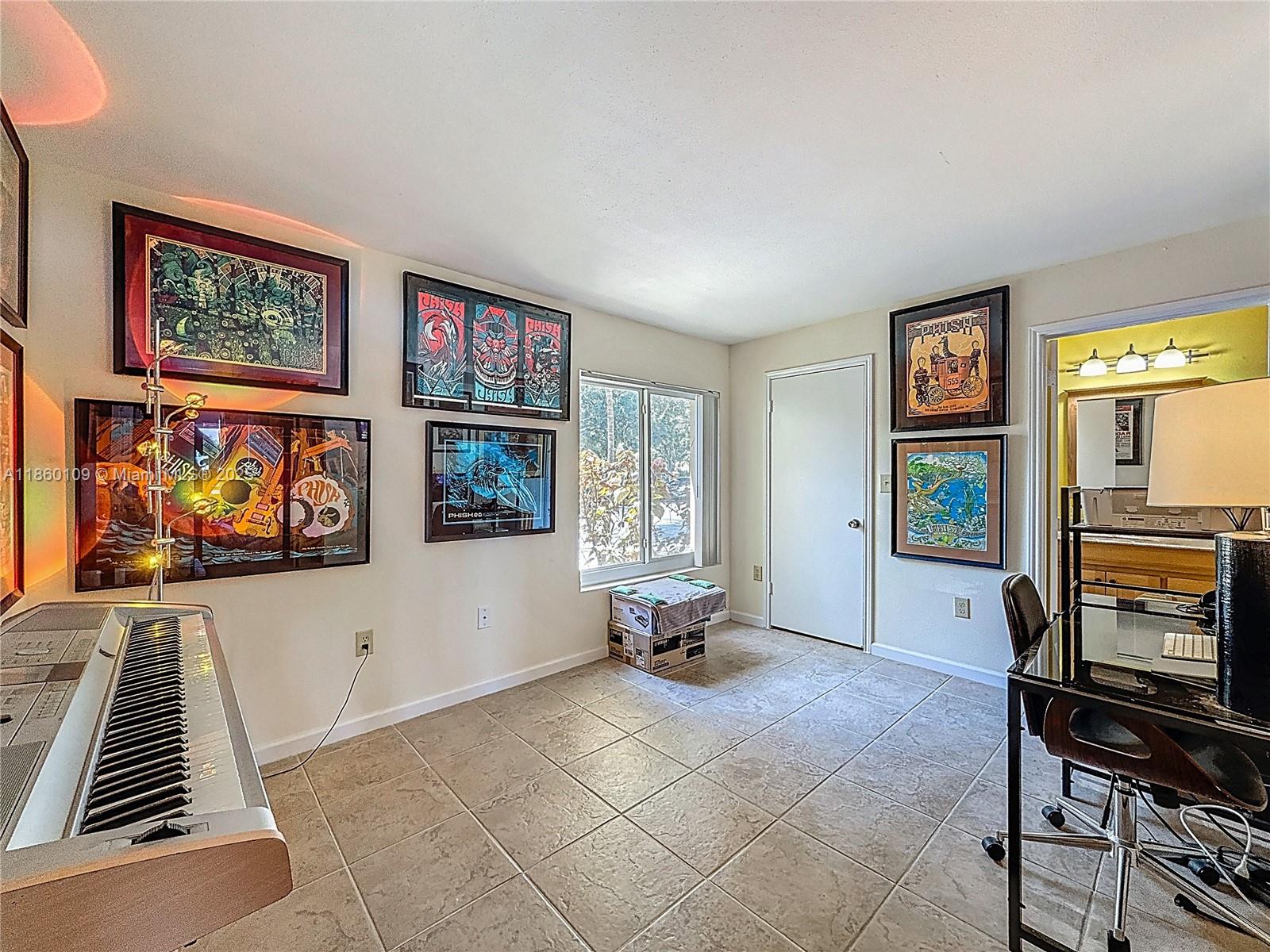 SAILBOAT POINTE CONDO - Residential