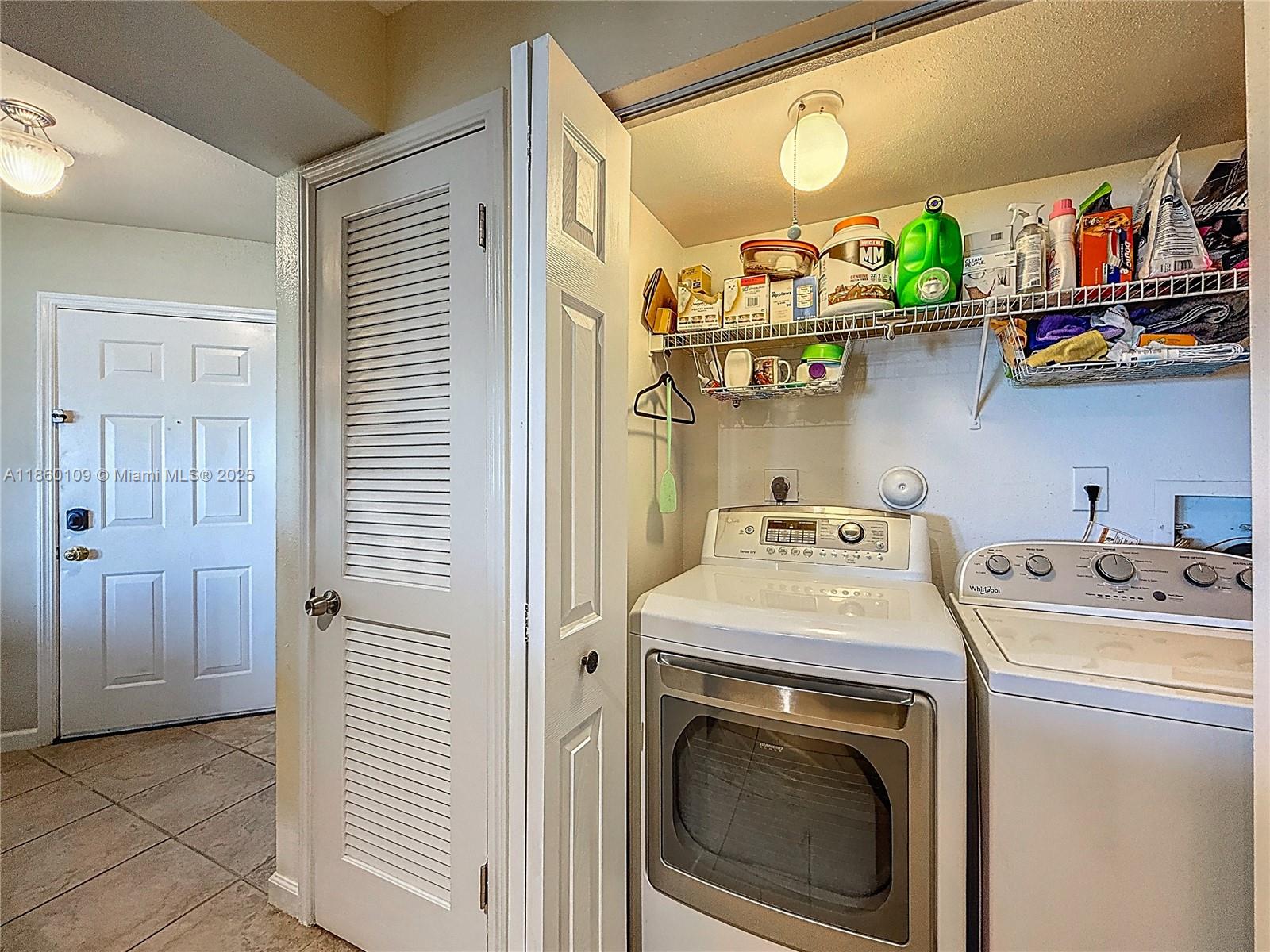 SAILBOAT POINTE CONDO - Residential