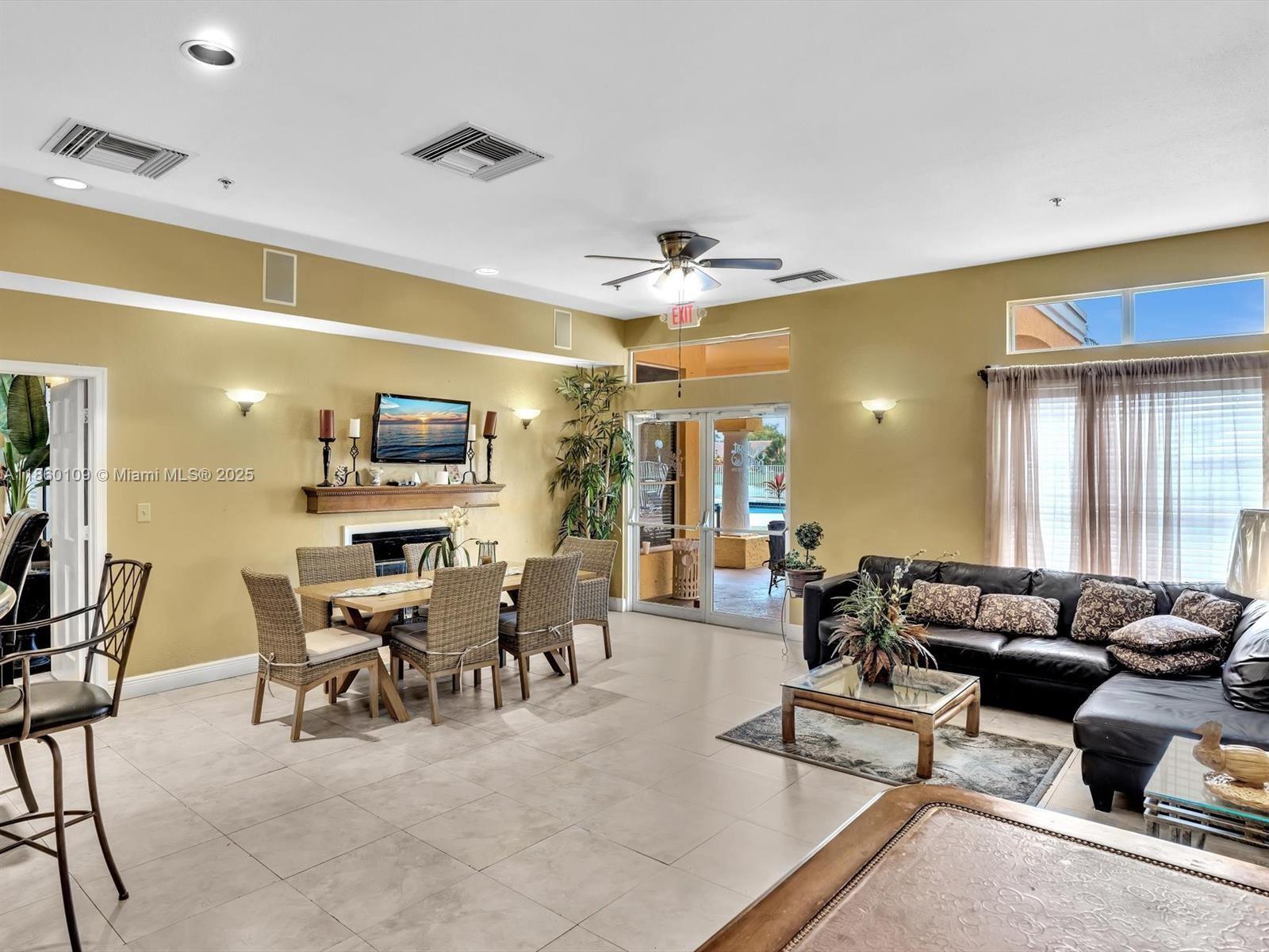 SAILBOAT POINTE CONDO - Residential