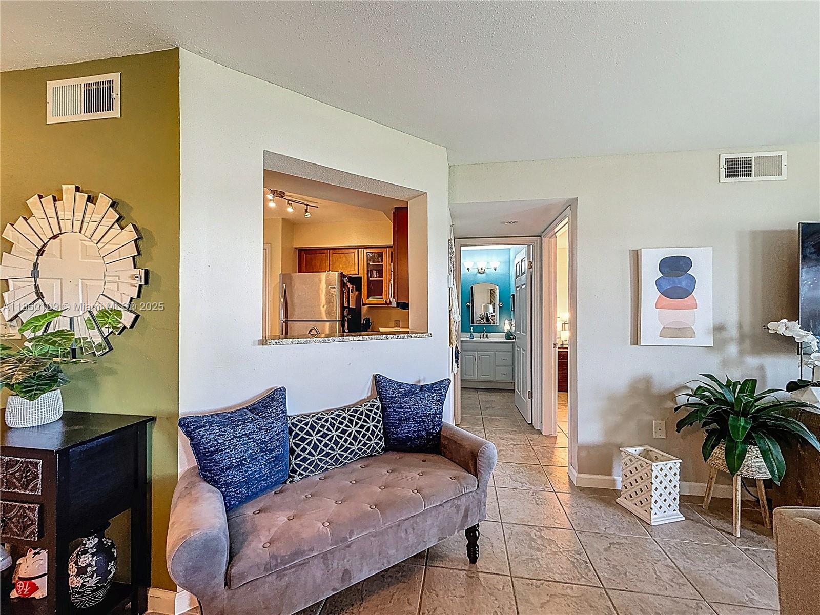 2647 NW 33rd St 2306