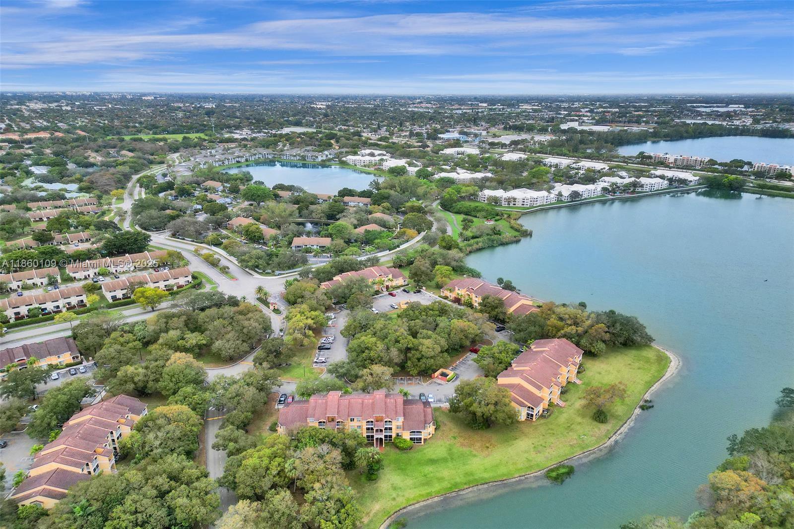 SAILBOAT POINTE CONDO - Residential