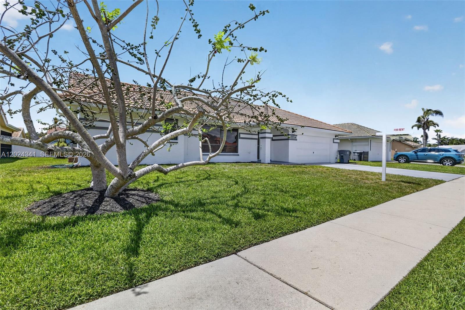 SUN VALLEY 2 - Residential Lease