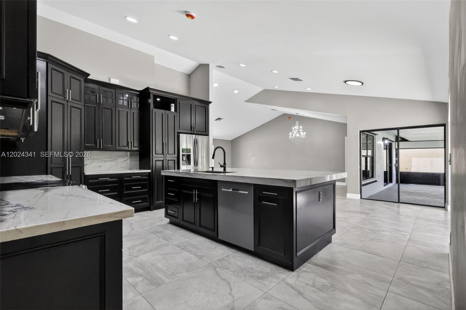 SUN VALLEY 2 - Residential Lease