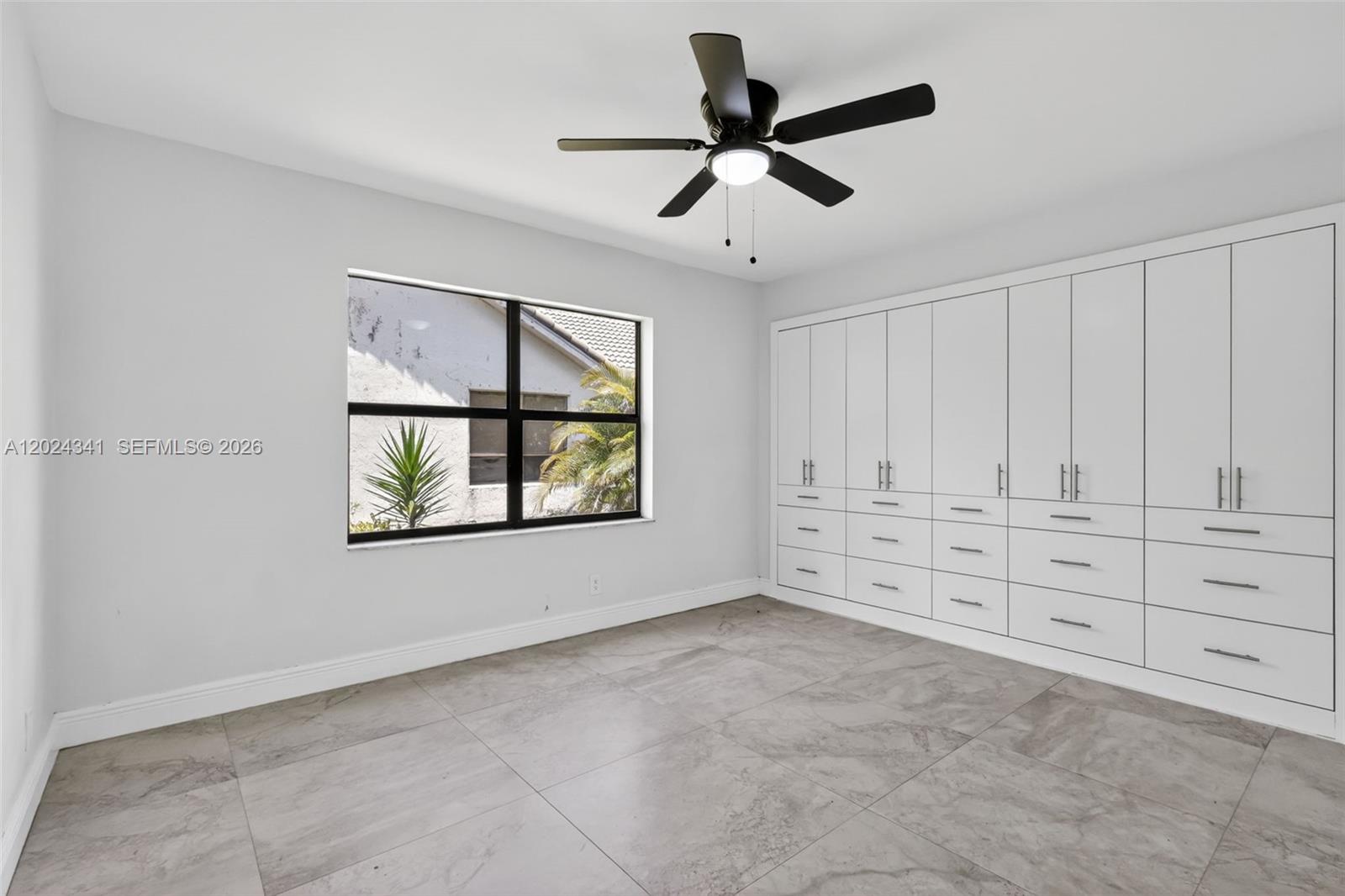 SUN VALLEY 2 - Residential Lease