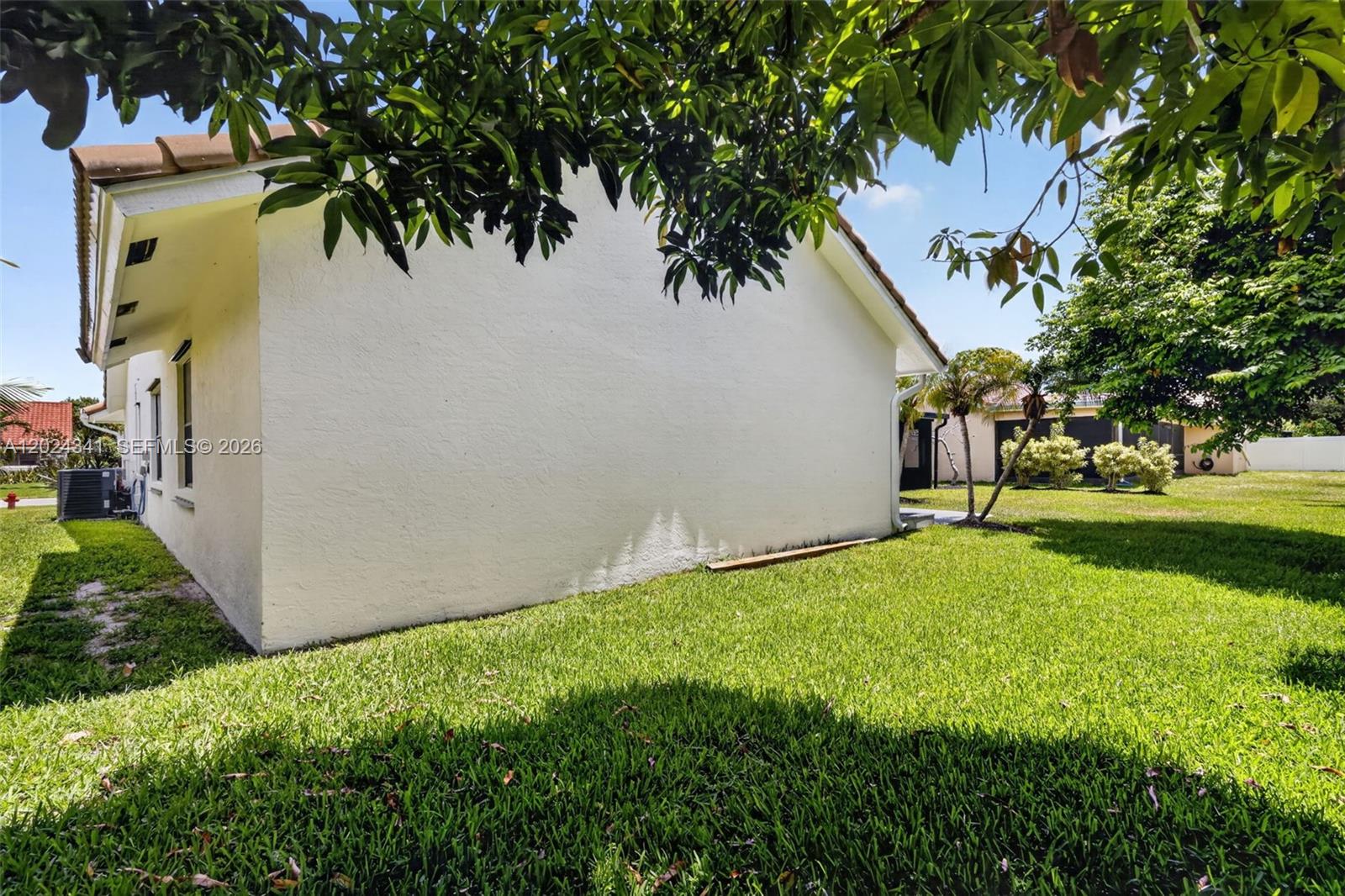 SUN VALLEY 2 - Residential Lease