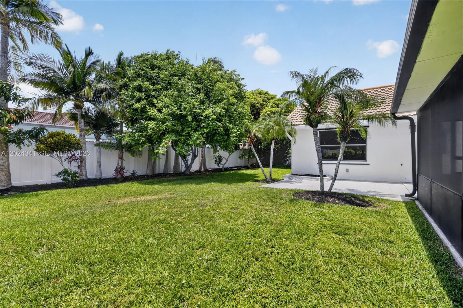 SUN VALLEY 2 - Residential Lease