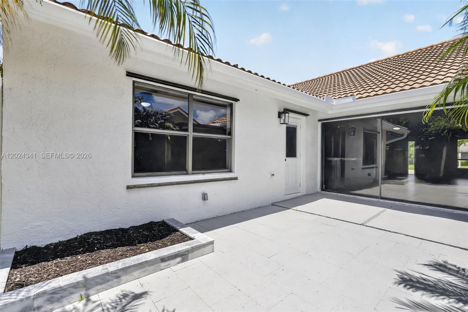 SUN VALLEY 2 - Residential Lease