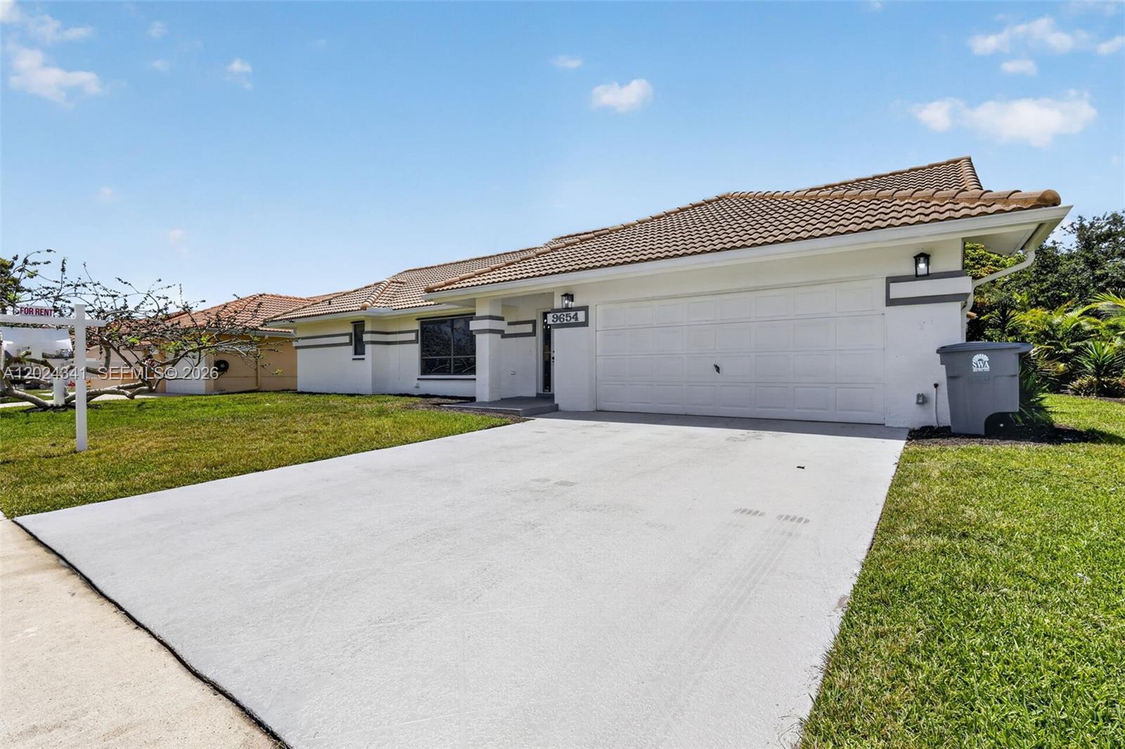 SUN VALLEY 2 - Residential Lease