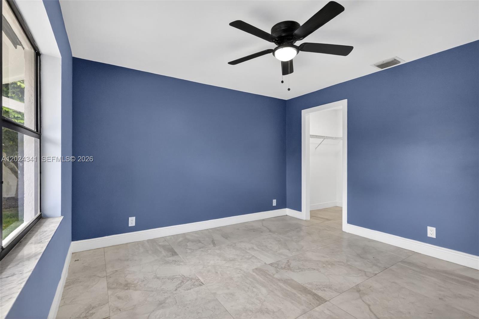 SUN VALLEY 2 - Residential Lease