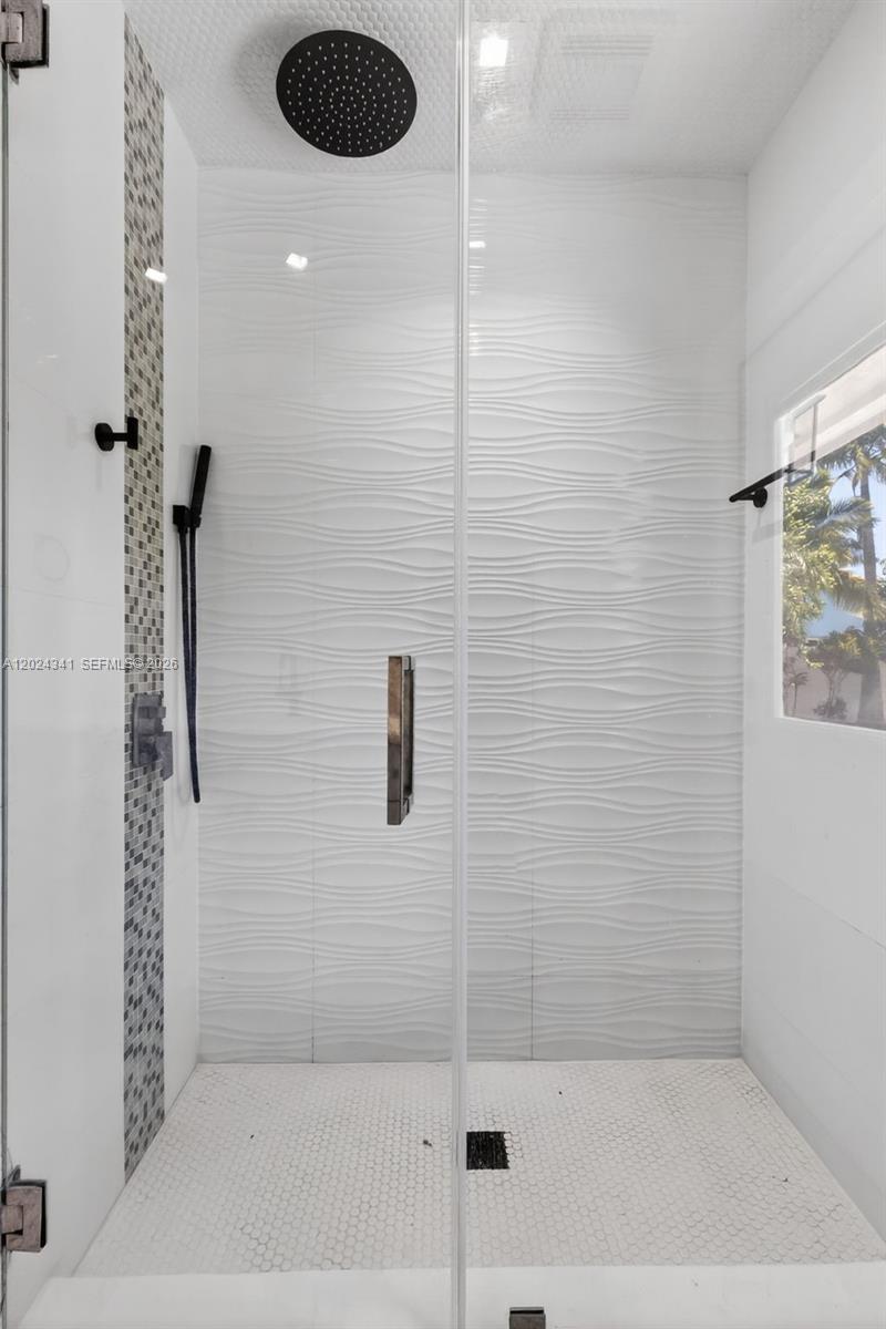 SUN VALLEY 2 - Residential Lease