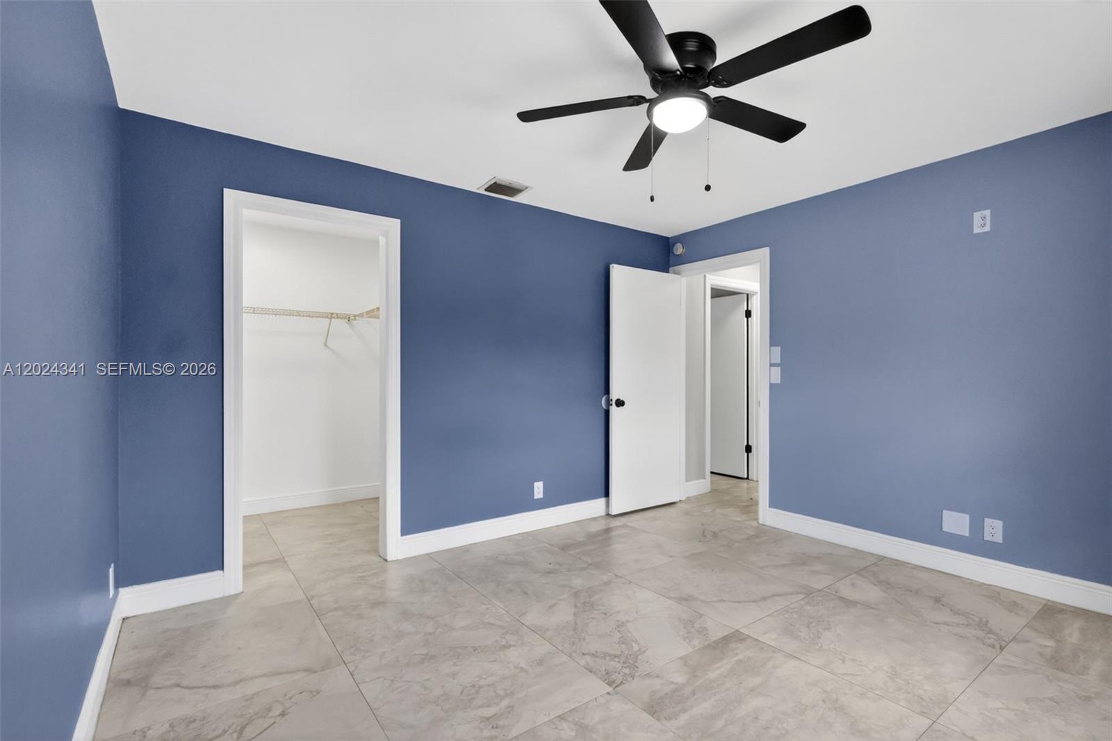 SUN VALLEY 2 - Residential Lease
