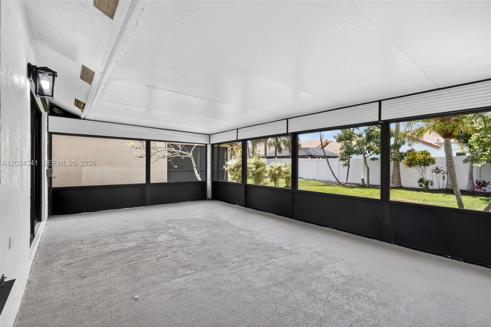 SUN VALLEY 2 - Residential Lease