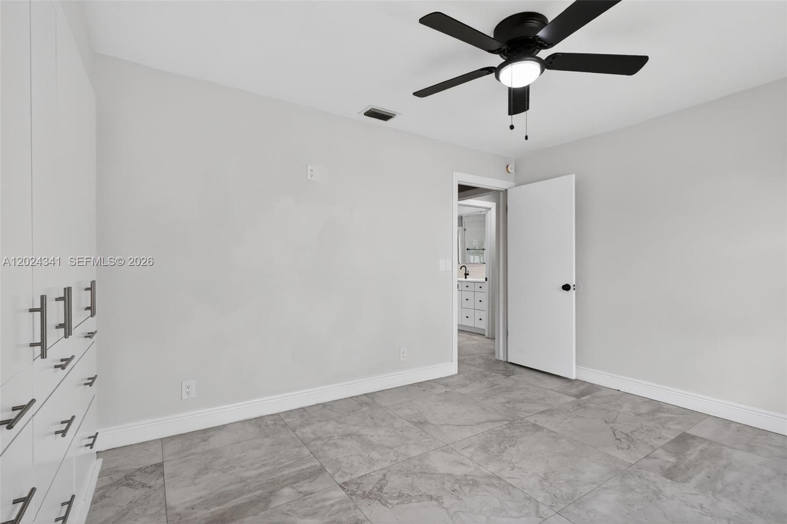 SUN VALLEY 2 - Residential Lease