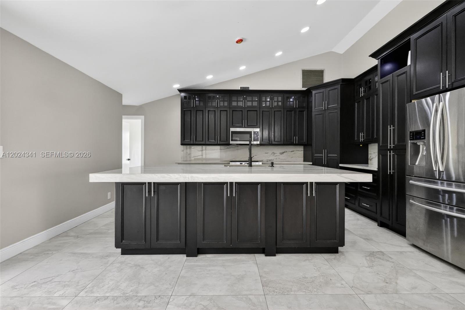 SUN VALLEY 2 - Residential Lease