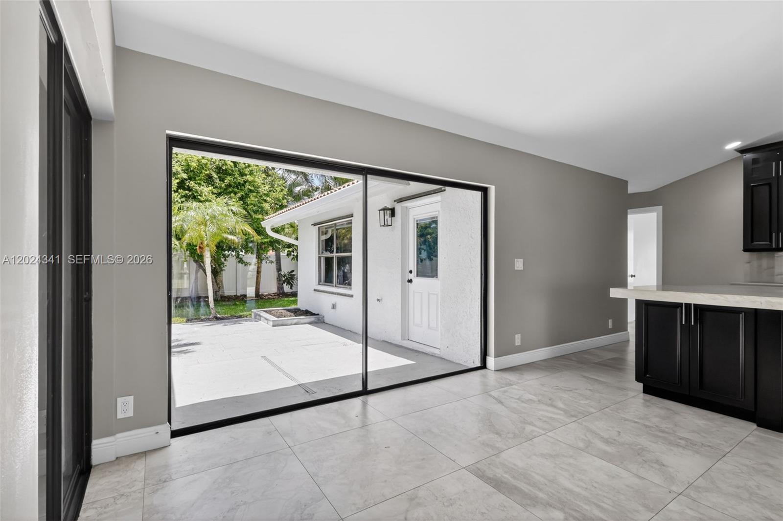 SUN VALLEY 2 - Residential Lease