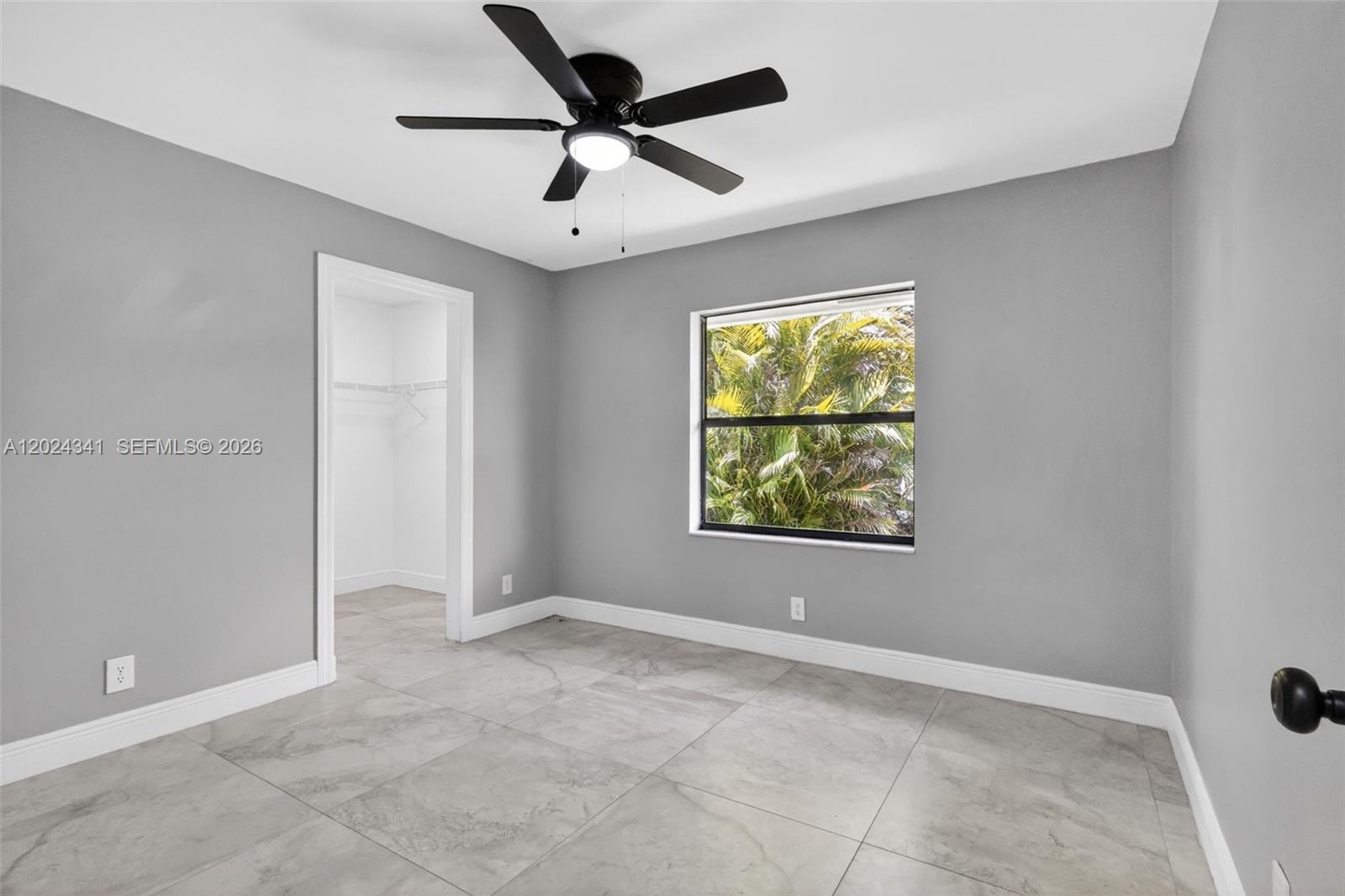 SUN VALLEY 2 - Residential Lease
